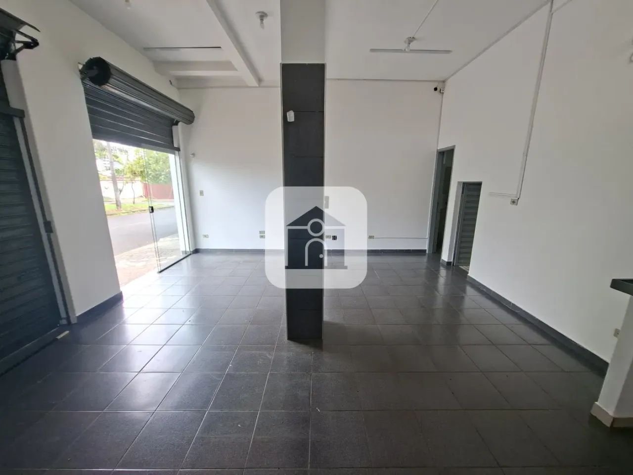 Cômodo comercial para locação no bairro Roosevelt - Foto 4