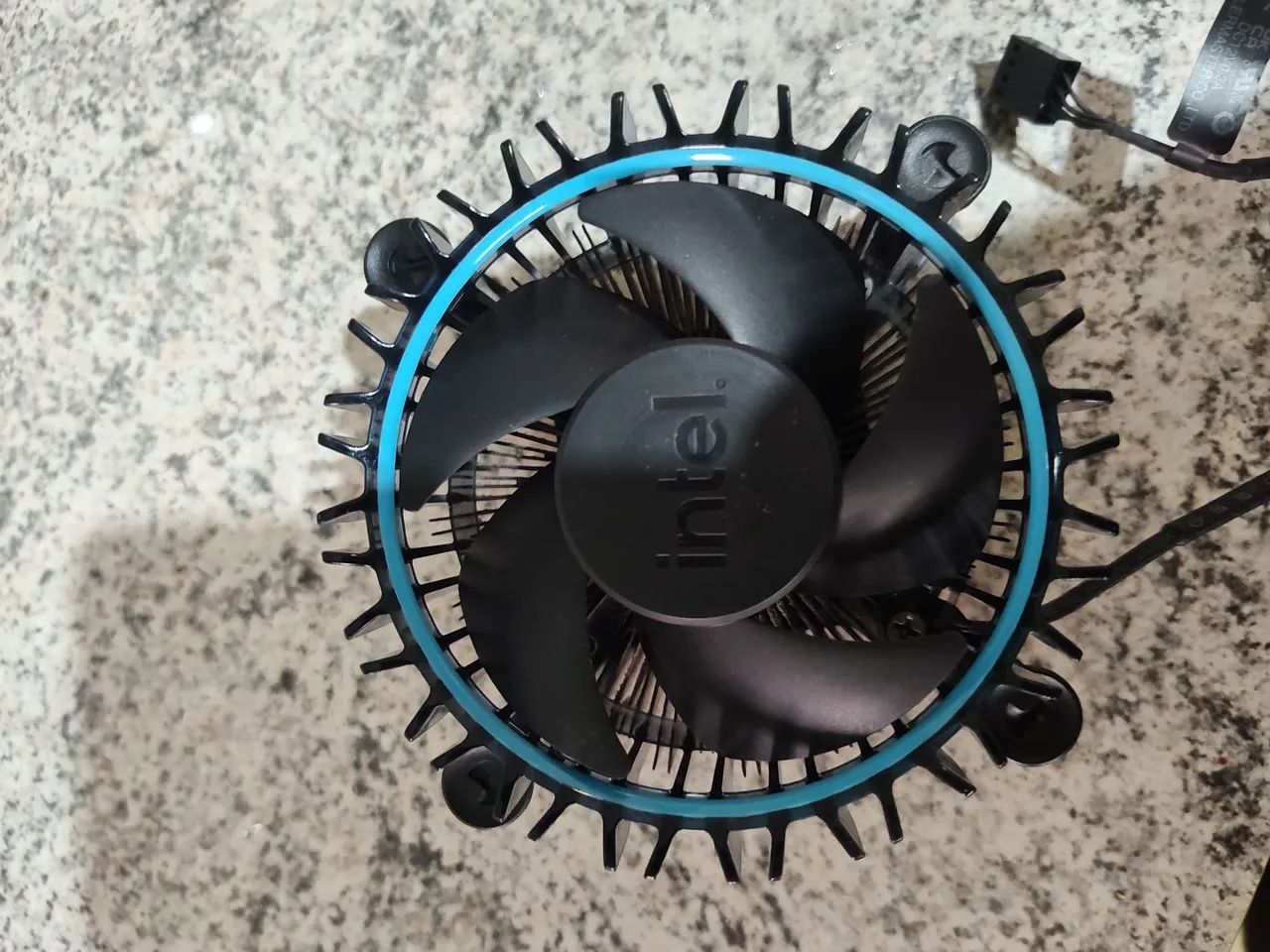 Cooler original Intel LGA1700 Laminar - Foto 4