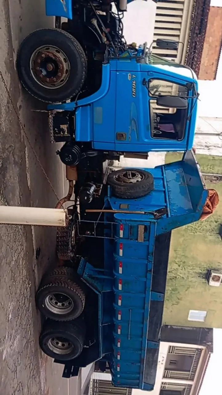 Caçamba 1620