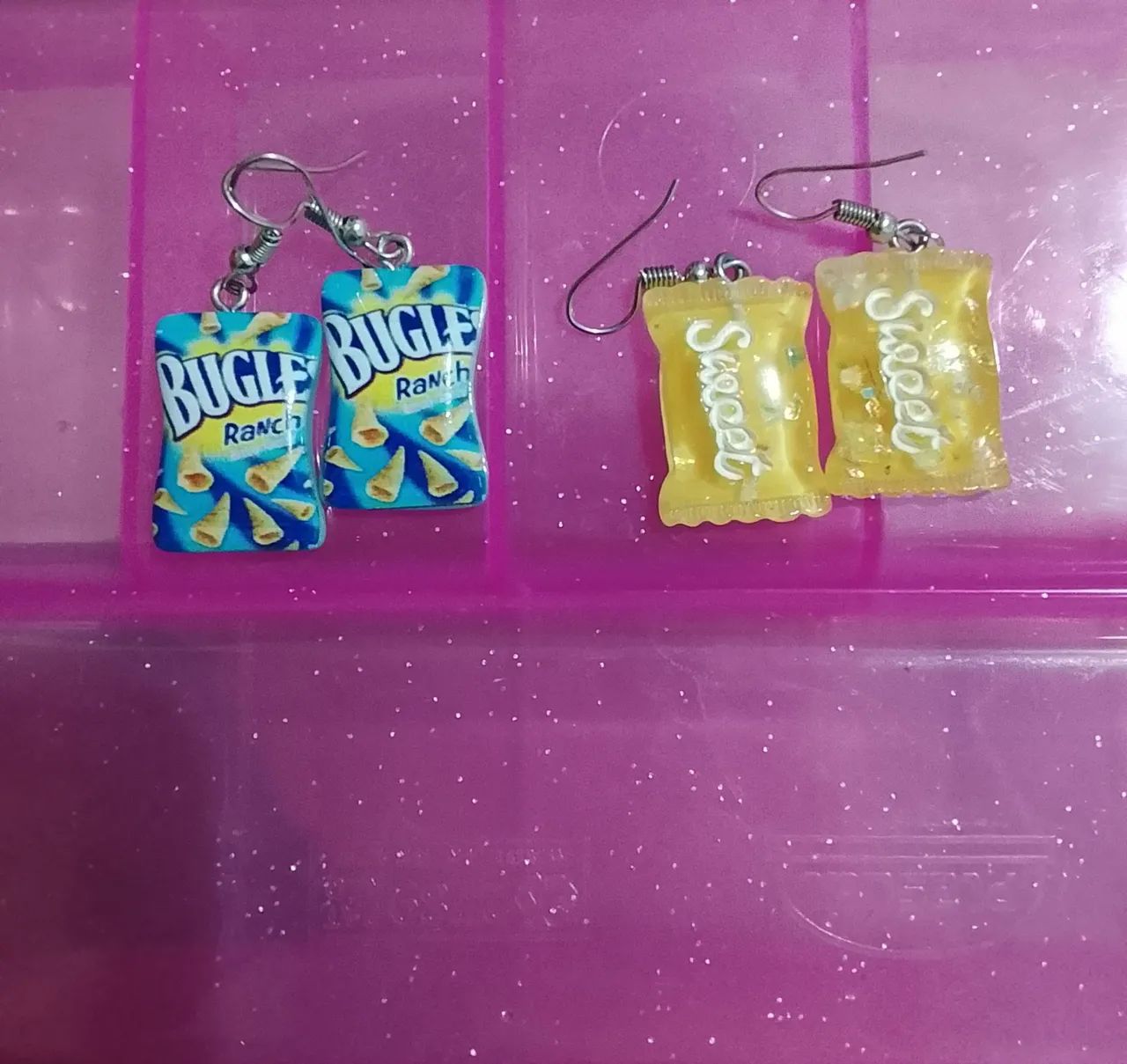 Brincos de Salgadinho e Doce