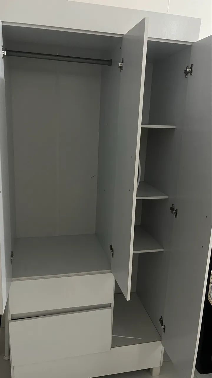 Quarda-roupa semi novo - Foto 2