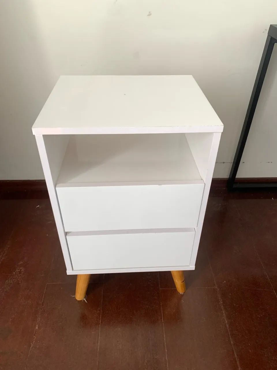 Móvel de cabeceira branco - Foto 2