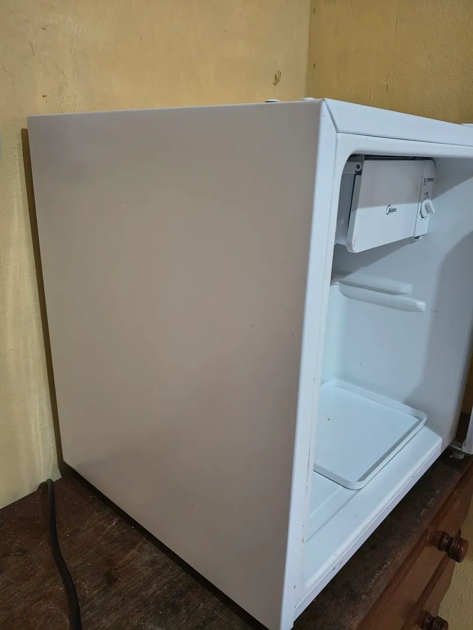 Frigobar Midea 45L - Foto 4