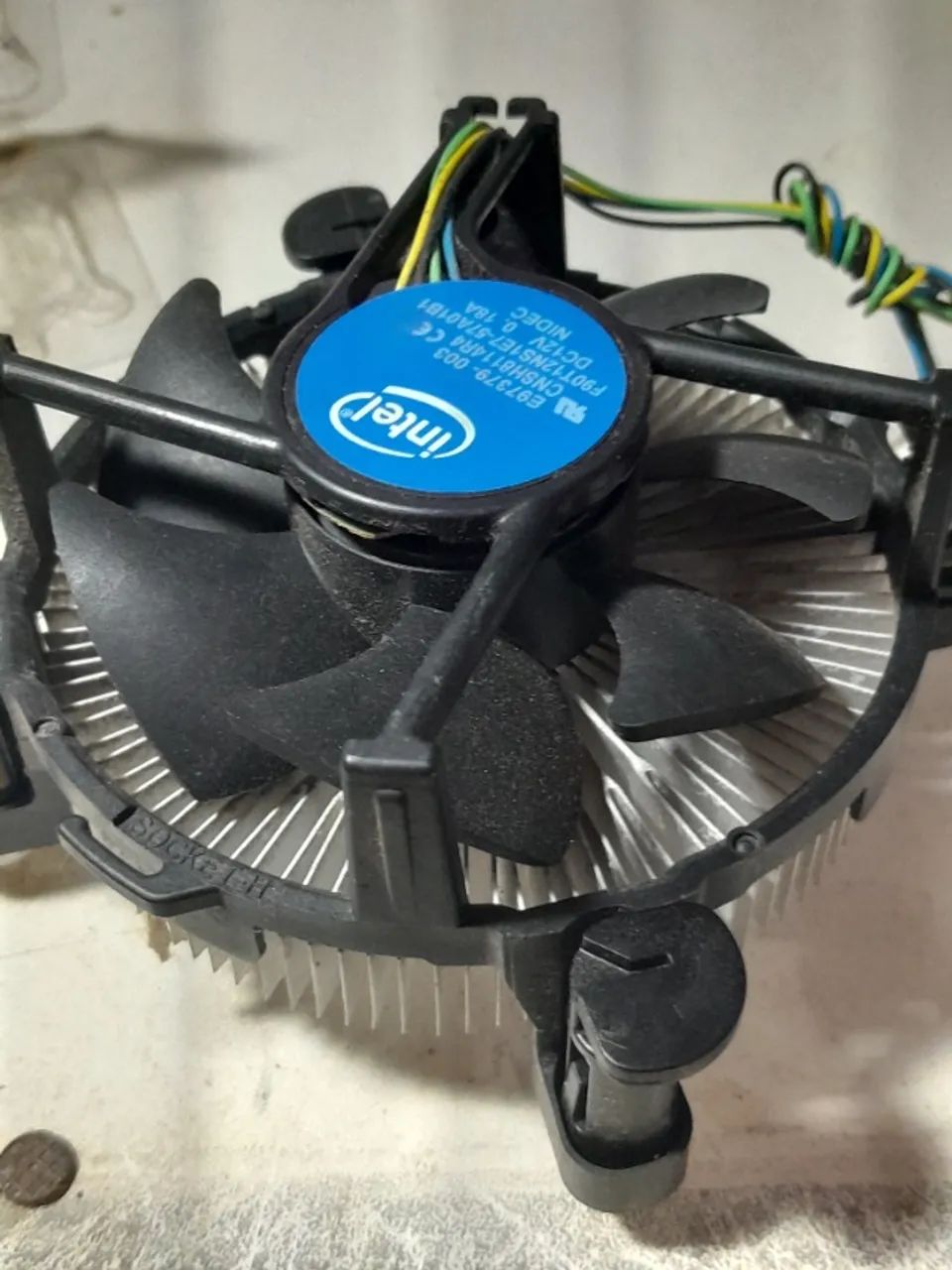 Processador i3 6320 sexta e sétima geração já vai com cooler funcionando perfeitamente  - Foto 4