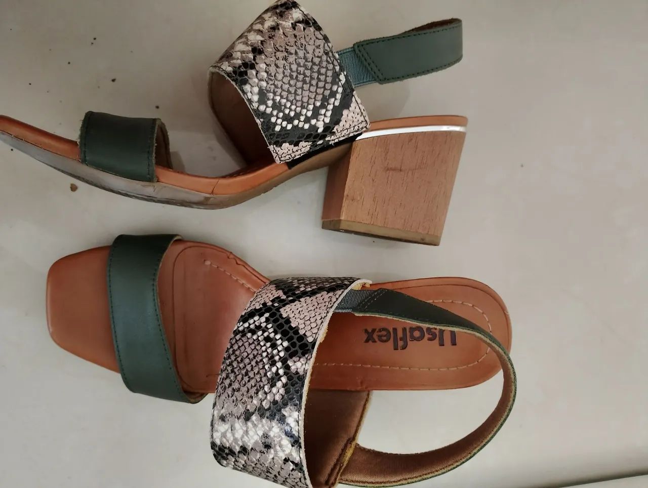 Sandália Usaflex seminova n 35 - Foto 2
