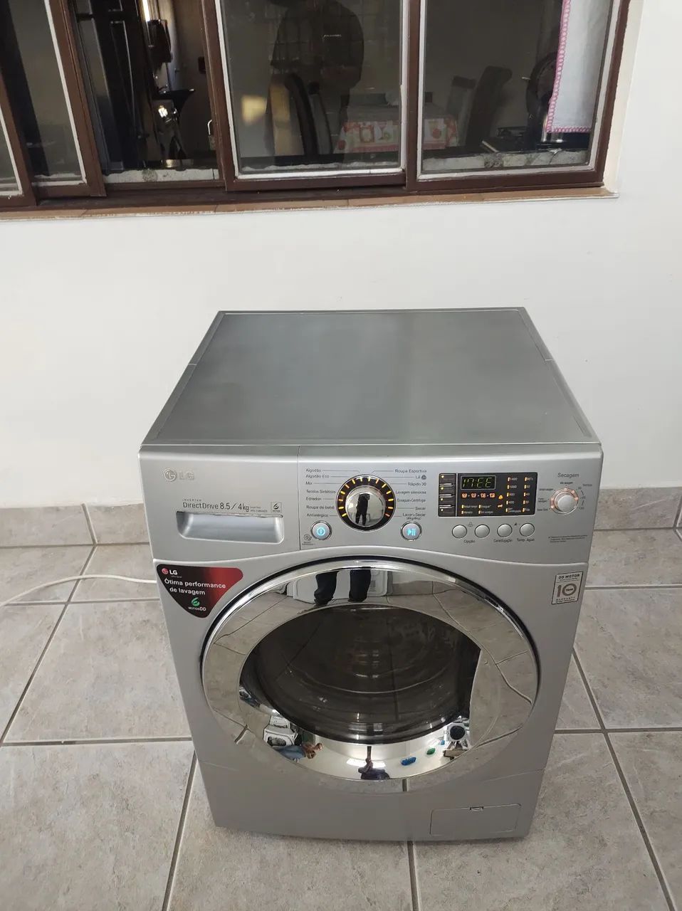 Vende lava e seca LG 8 5 kg funcionando 100% - Foto 2