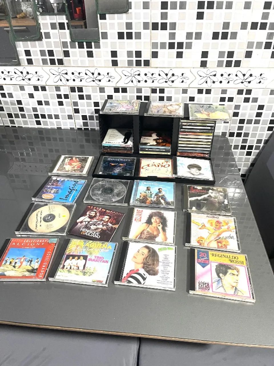 CDs originais diversos + case - Foto 2