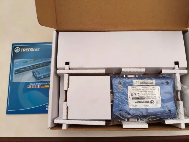 Switch KVM Trendnet TK-200K - 2 Portas PS/2 e VGA (Na Caixa) - Foto 3