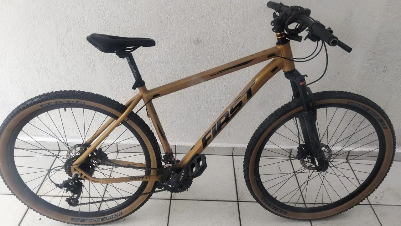 Vendo bicicleta nova