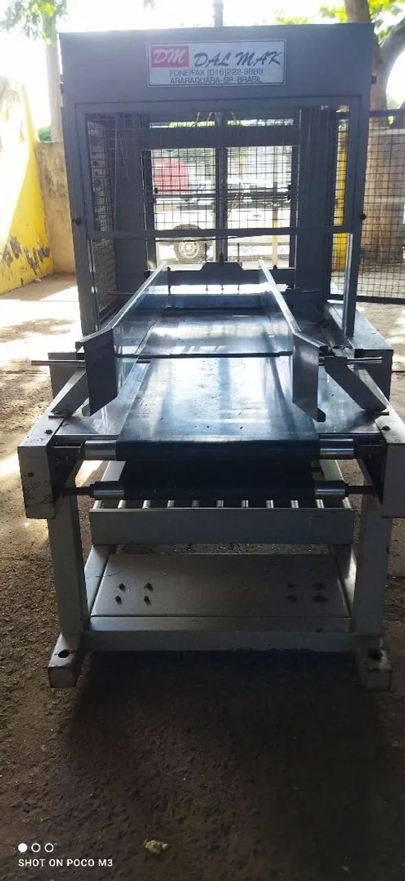 Máquina envolvedoura 