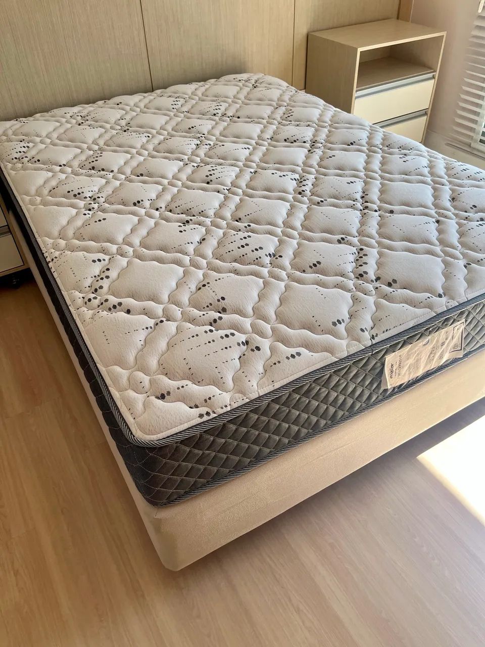 Cama Box Casal Ecoflex com Molas Ensacadas