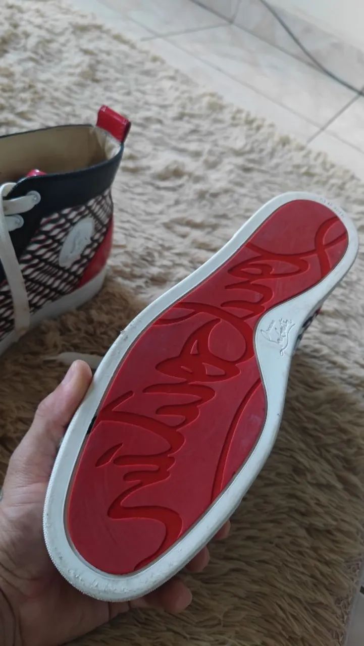  Bota Christian Louboutin  - Foto 3