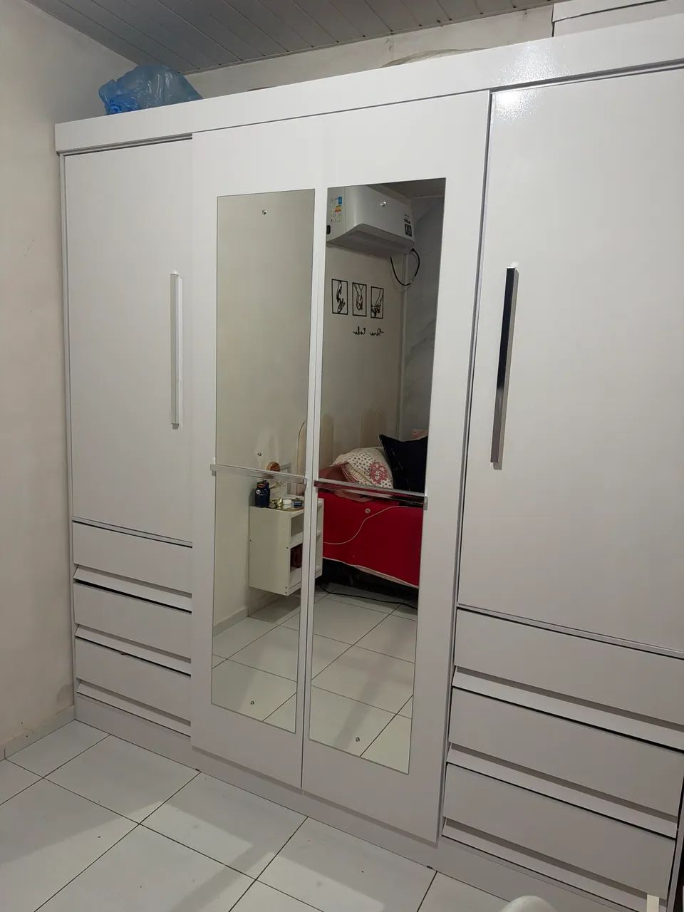 Guarda roupa de casal 4 portas e 6 gavetas - Foto 2