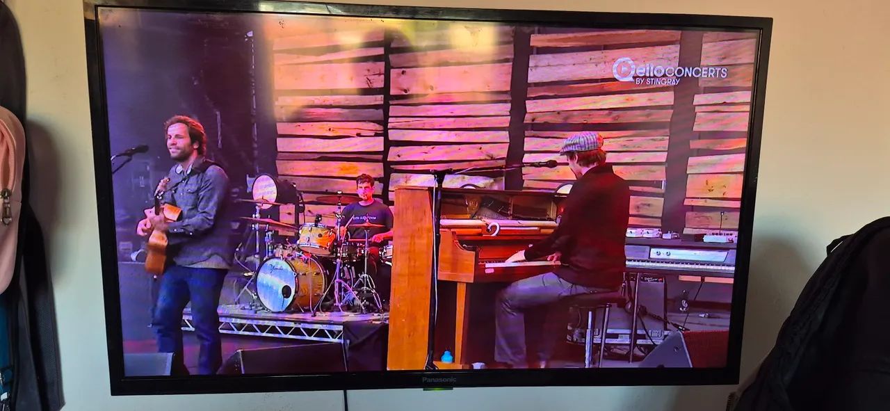 Televisão 32 polegadas SMART TV LCD Panasonic.