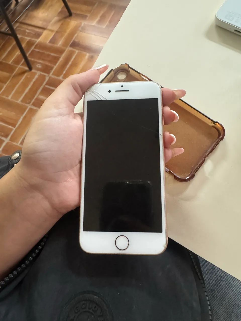 Iphone 8 - 64g - Foto 3