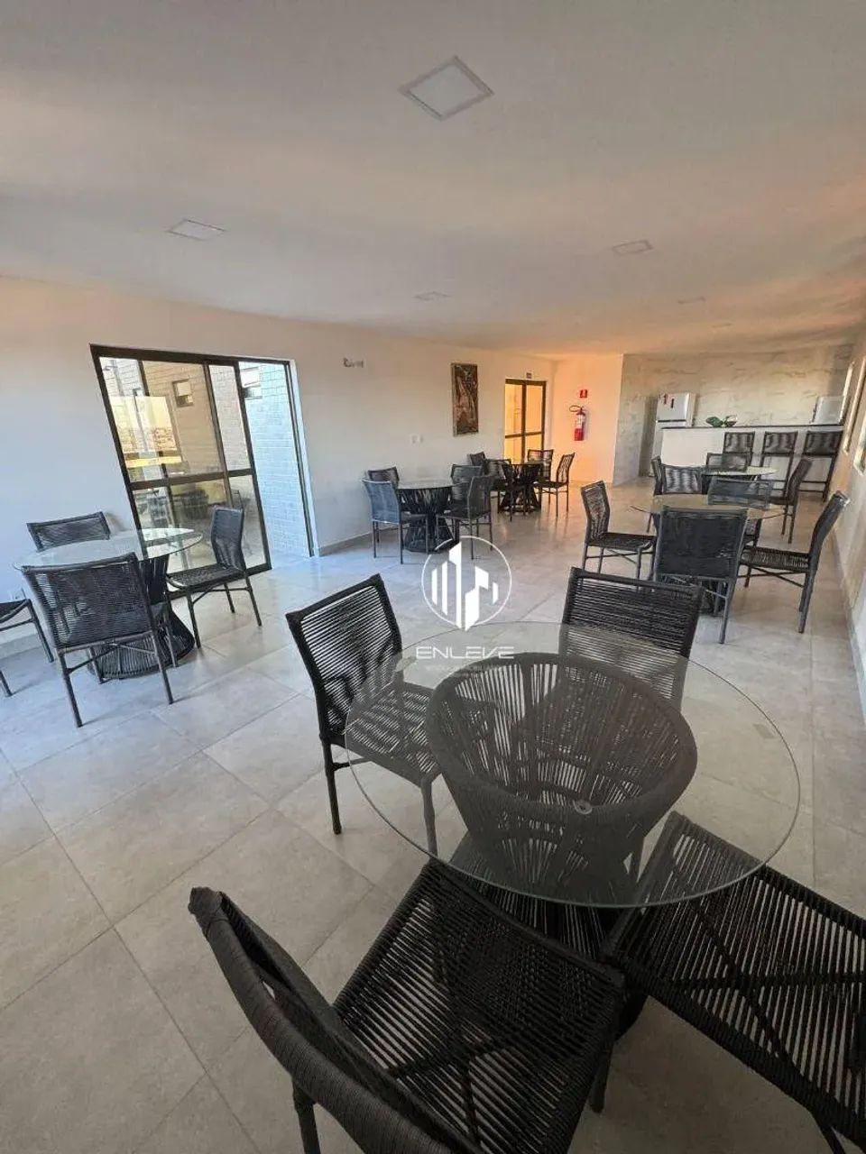 Apartamento Térreo com 2 Quartos + Área Externa Privativa, à 100m do Mar - Foto 4