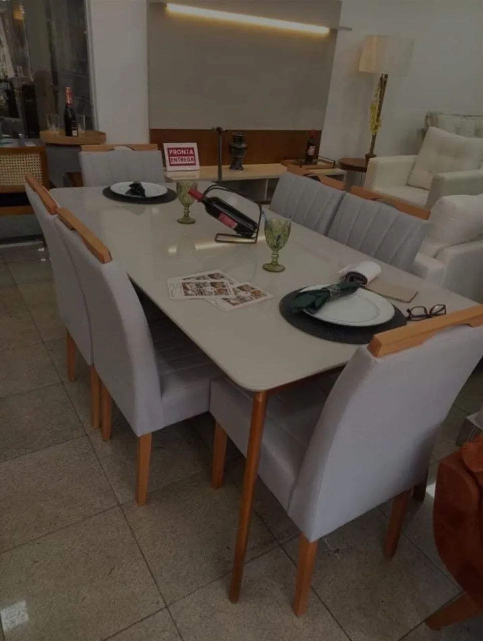 Mesa em madeira maci ça  - Foto 2