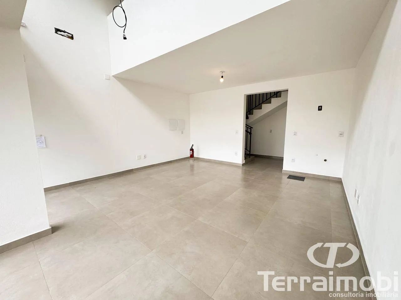 Sala comercial com 68m² para locação anual no Centro de Garopaba/ SC. - Foto 4