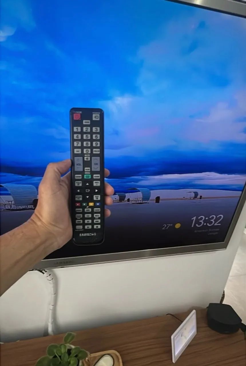 TV Samsung 75? ? com controle e suporte - Foto 4
