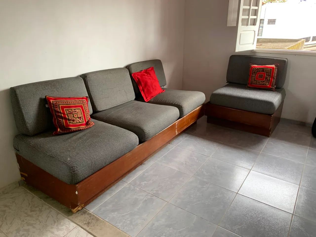 Poltrona de três + um lugares - Foto 4