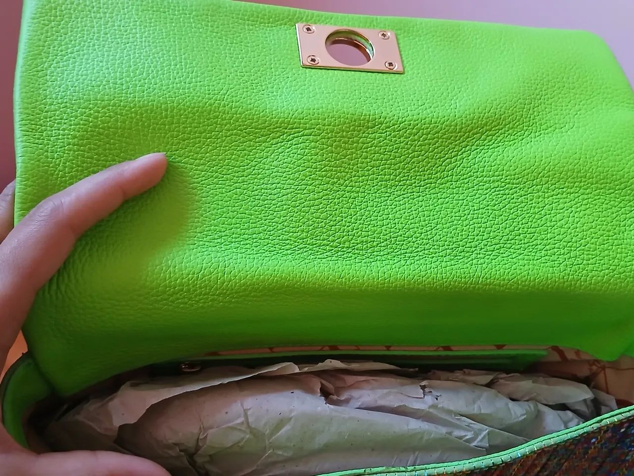 Bolsa em couro com paetê - Foto 5