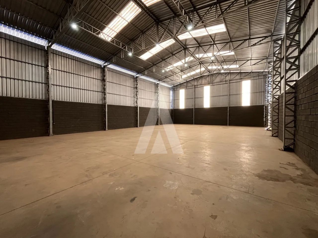 Galpão no bairro Corveta com 550 m². - Foto 4