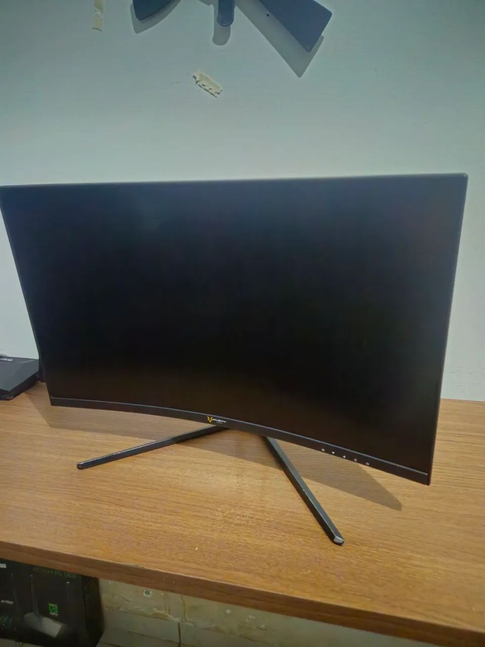 MONITOR HUSKY GAMING 27 POLEGADA 165HZ CURVO 