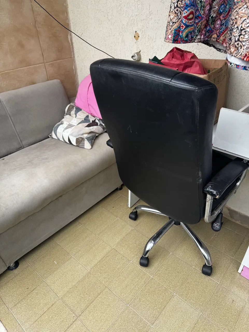 Venda de cadeira de estudos  - Foto 4