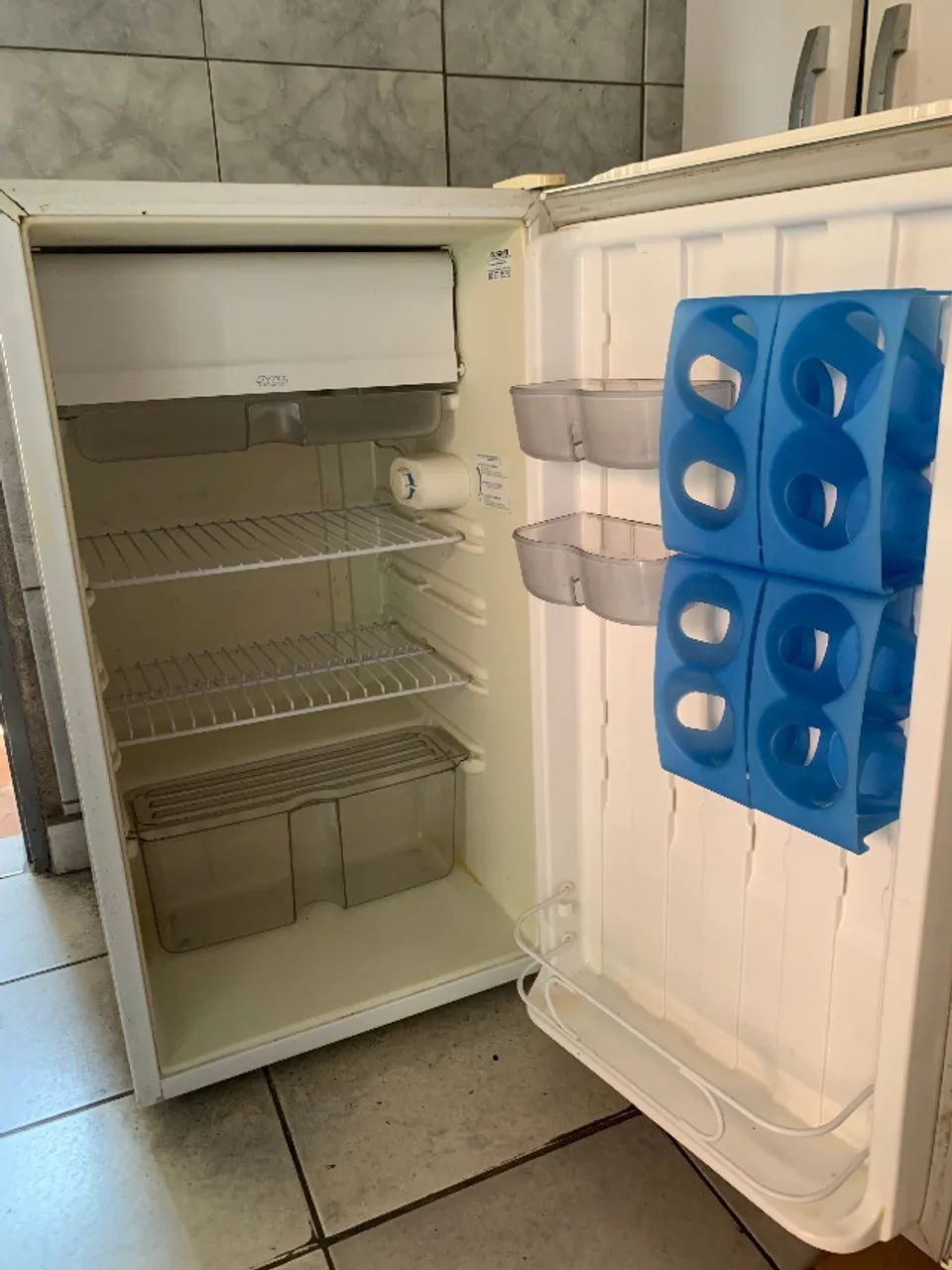 FRIGOBAR CONSUL COMPACTO 120