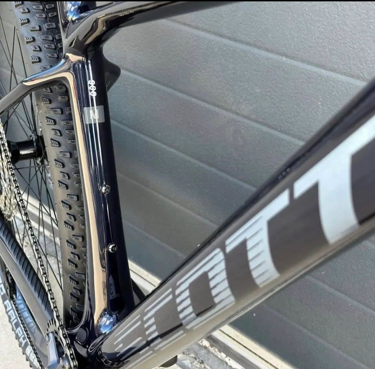 Scott Scale 930 Carbon Xt 12v Fox 2024 - Foto 4