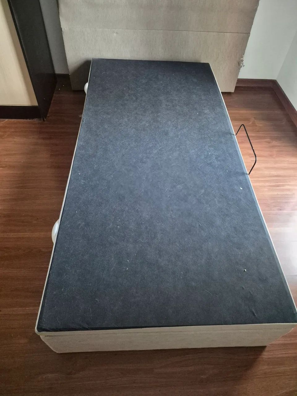 Cama Baú solteiro impecável 