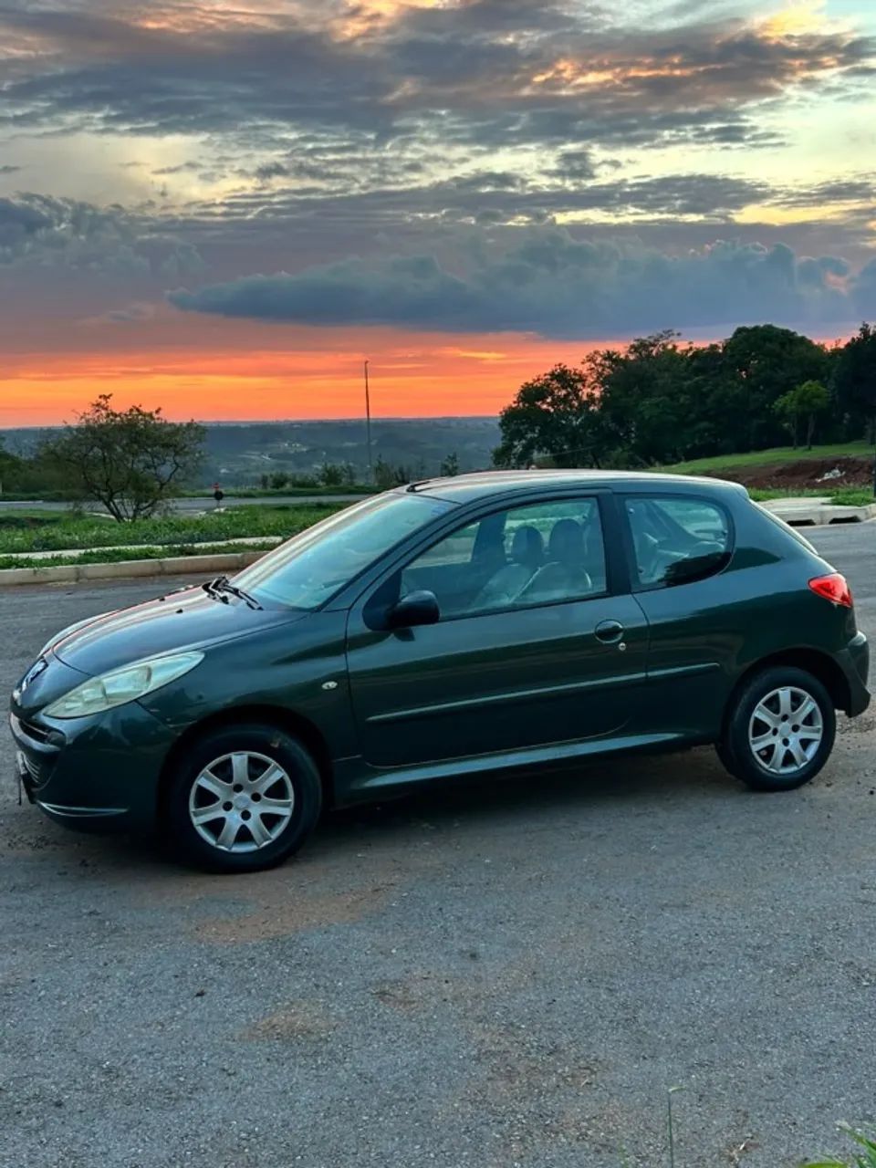 Peugeot 207 XR 1.4 FLEX 8V 3P 2011