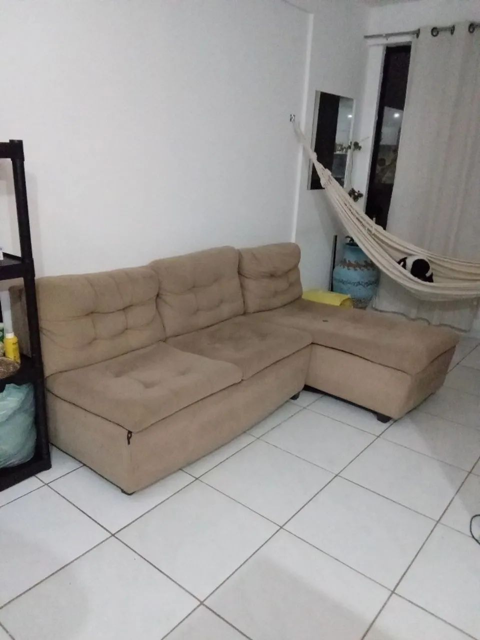 Vendo Sofá 3 Lugares estilo L, usado e conservado.
