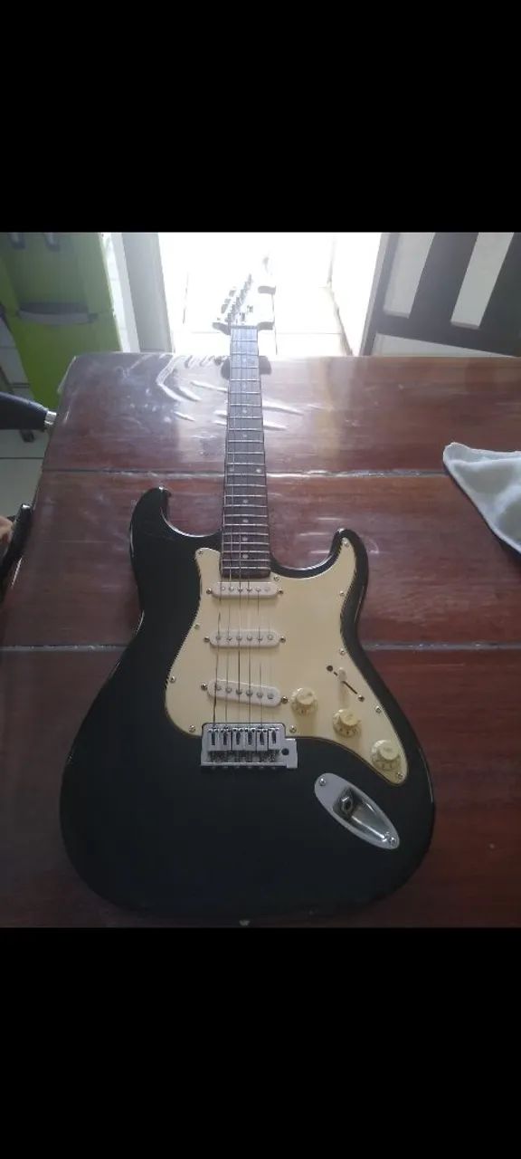 Guitarra Memphis stratocaster regulada - Foto 5