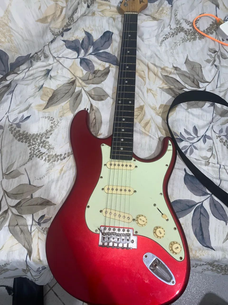 Guitarra tagima  - Foto 2