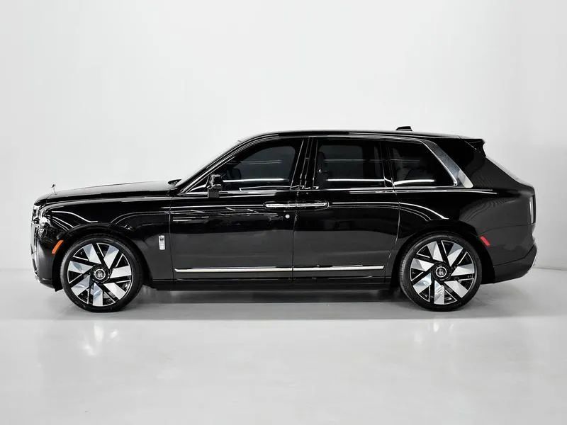 Rolls-Royce Cullinan 6.7 V12 Aut., foto 3 de 19