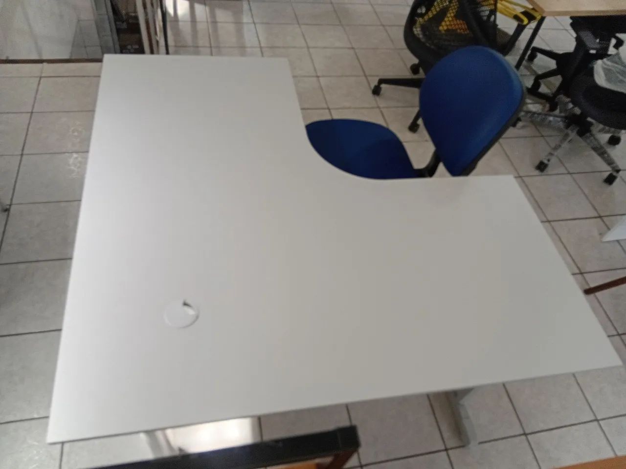 Mesa e cadeira executiva azul  - Foto 3