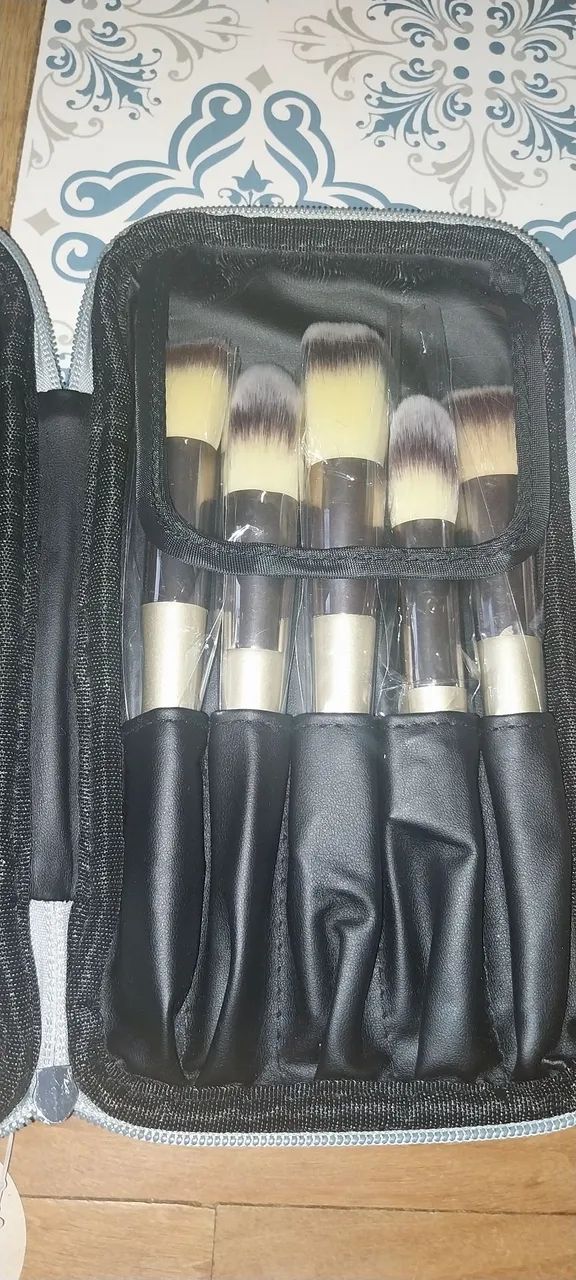 Estojo com 14 pincéis de maquiagem  - Foto 3
