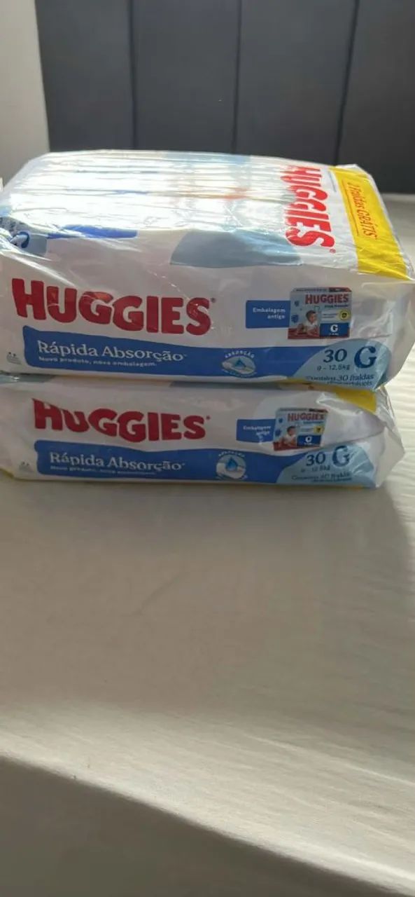 Fraldas tamanho M e G Huggies  - Foto 2