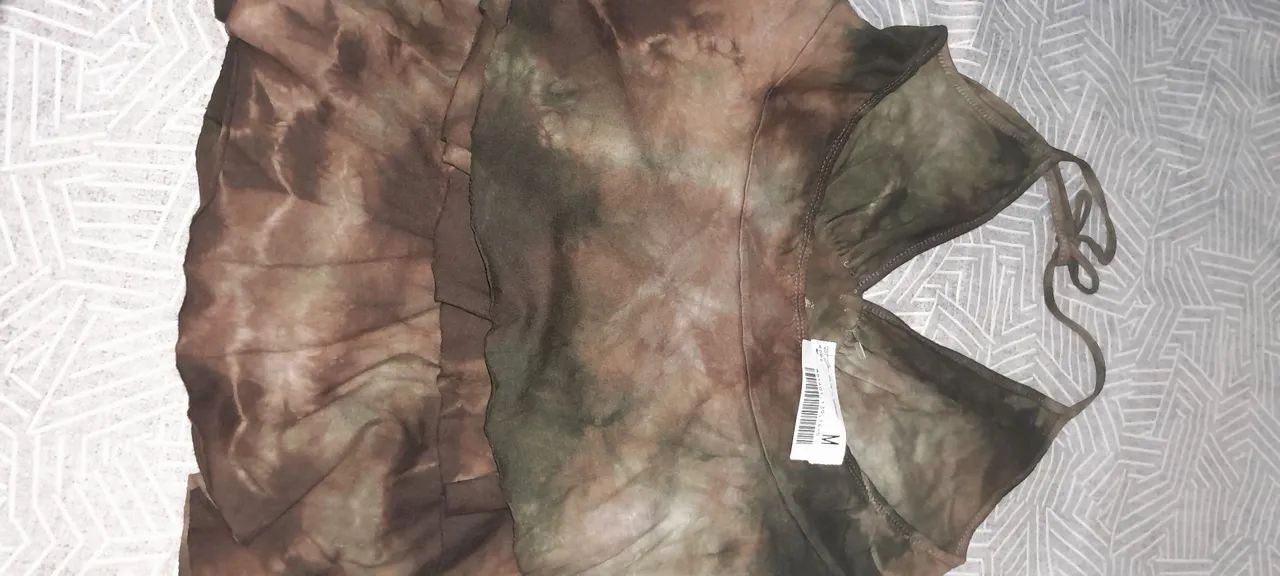 Blusa frente única verde M  - Foto 3