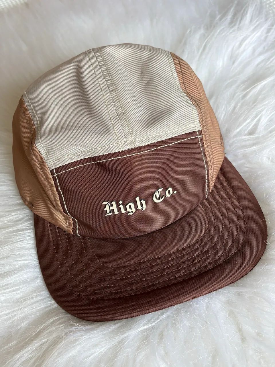 Boné High company  - Foto 3