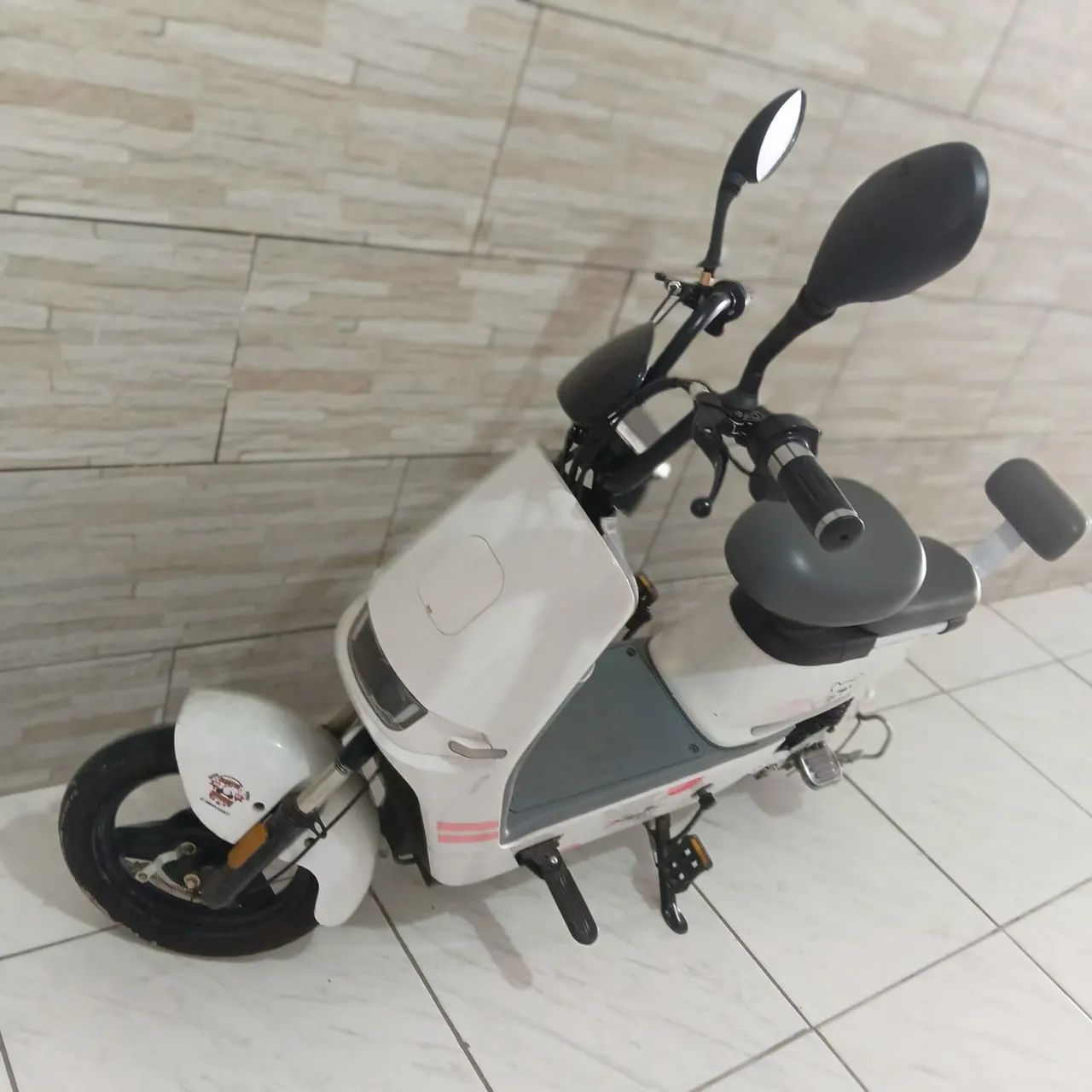 Scooter elétrica 