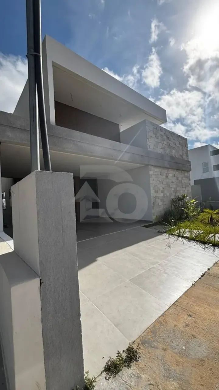 Condomínio Filadelfo Costa: Casa Recém-Construída com Suíte e Planejados