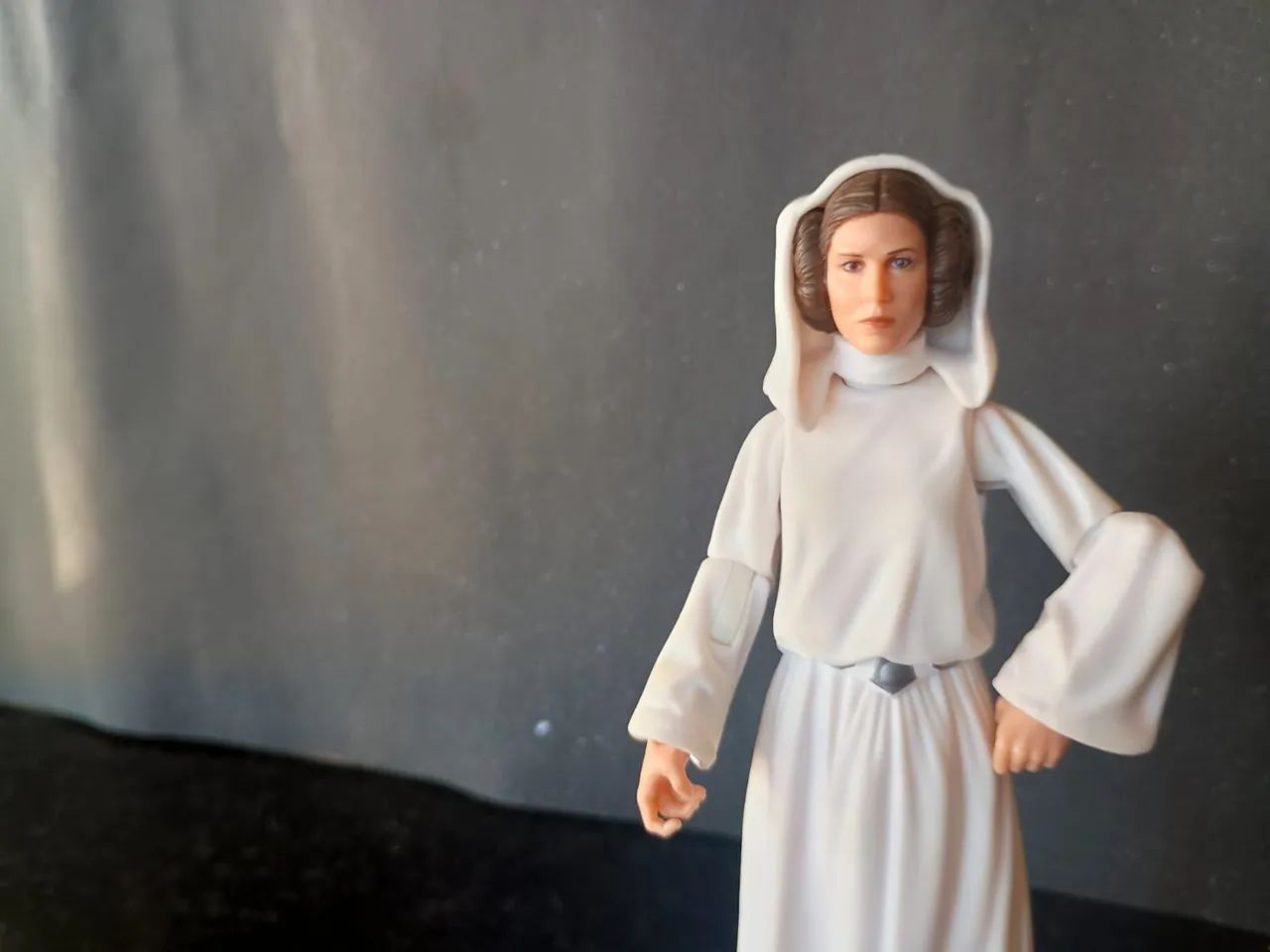 Action figure Princesa Léia Black Séries 