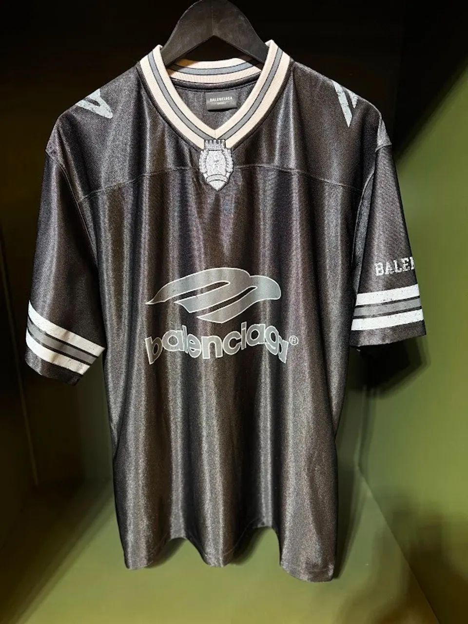 CAMISETA BALENCIAGA - PRETA TIME