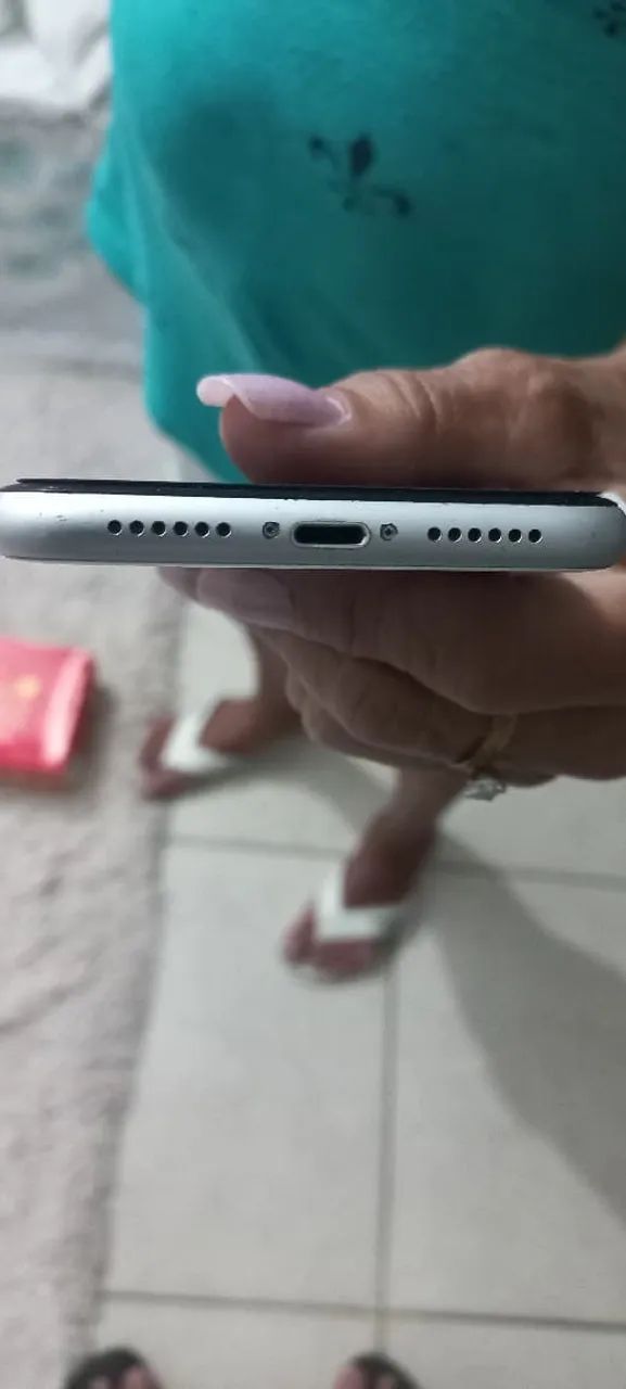 iPhone XR branco 64G Conservado - Foto 5