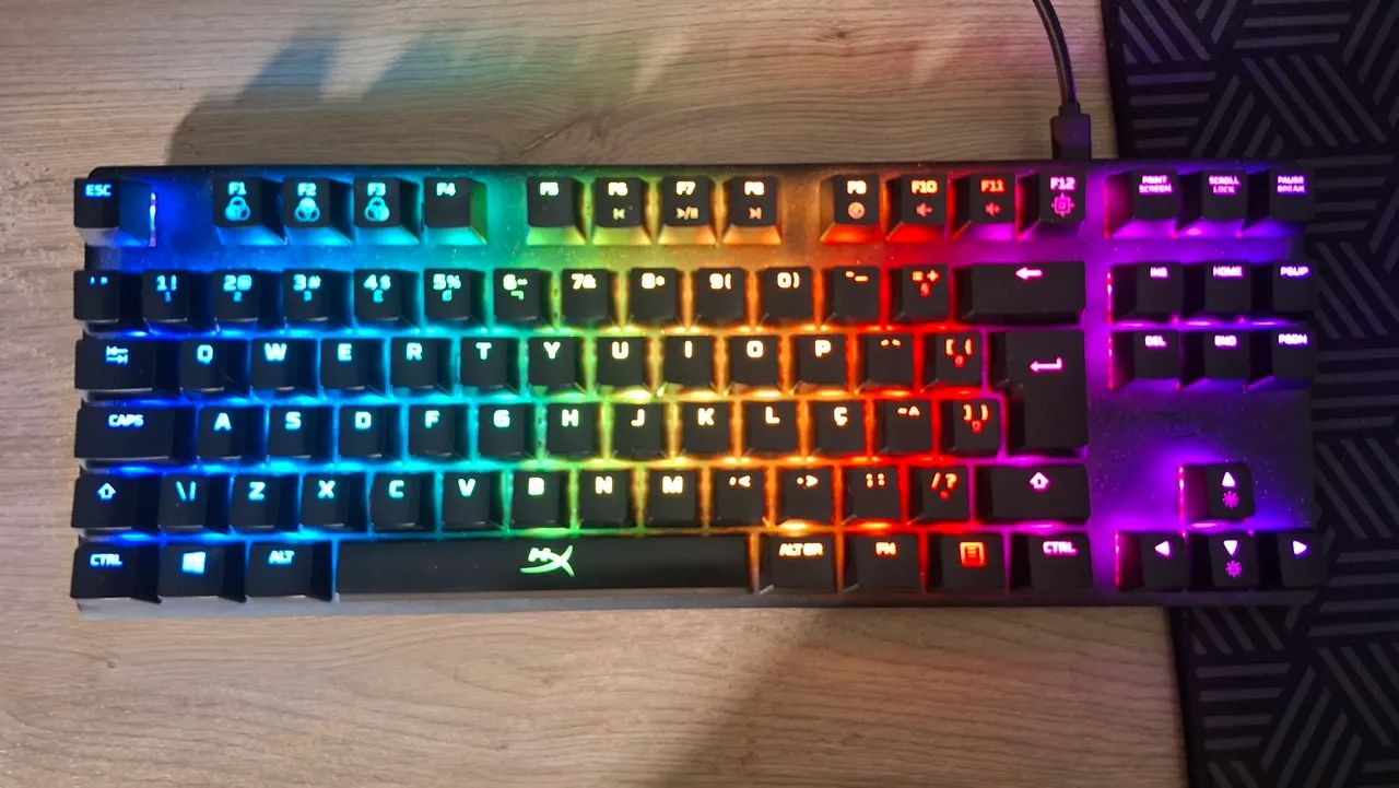 Teclado Hyperx TKL semi novo