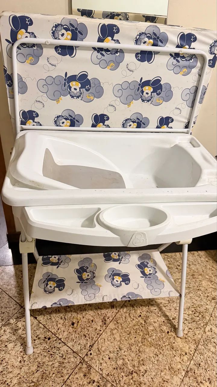 Banheira suspensa bebê 