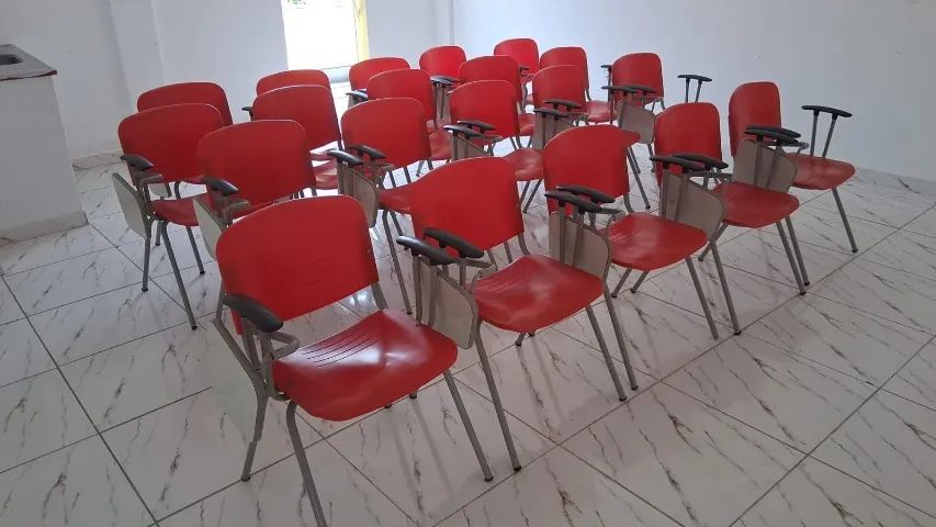 Cadeiras escolares