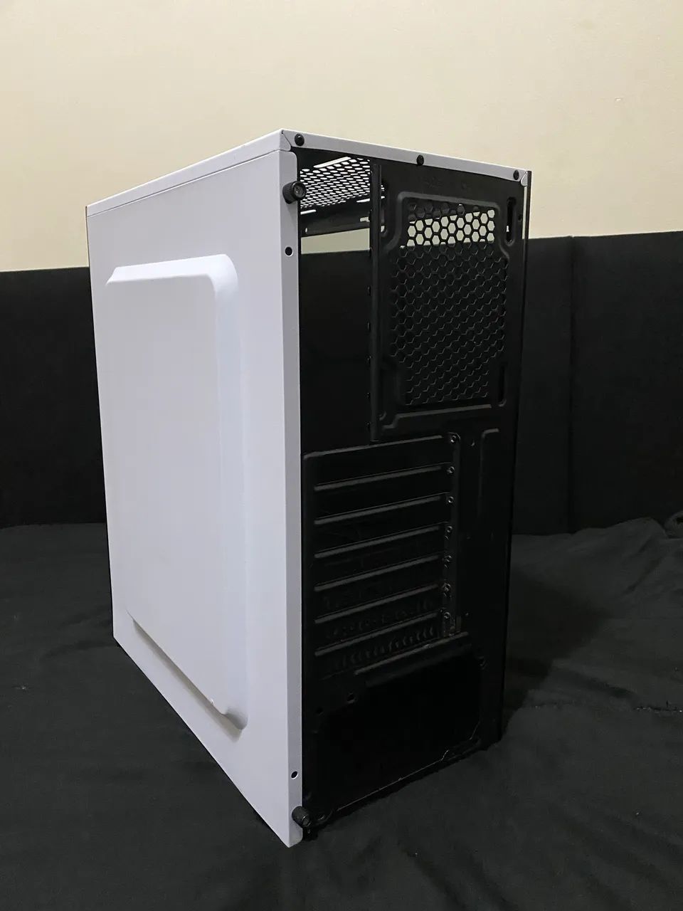 Gabinete Gamer Mid Tower branco com Lateral em Vidro Temperado - Foto 5